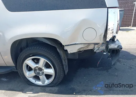 2007 Chevrolet Suburban 1500 Ltz z USA, uszkodzony, nr VIN 3GNFC16017G185557